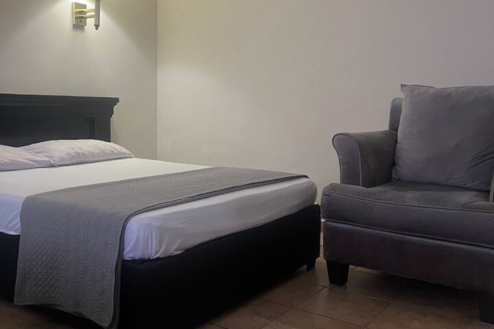 Room 3 of 11
