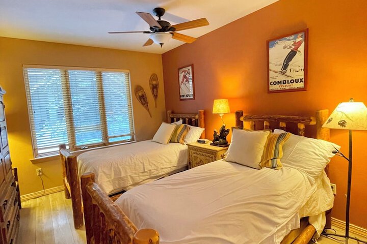 Room 79 of 493