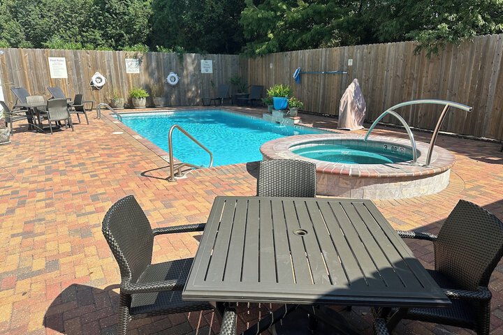 Pool 21 of 55