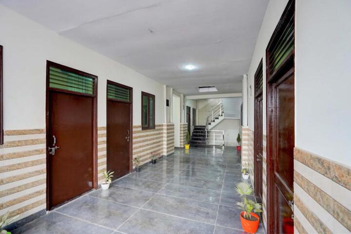 Super Hotel O Vedant