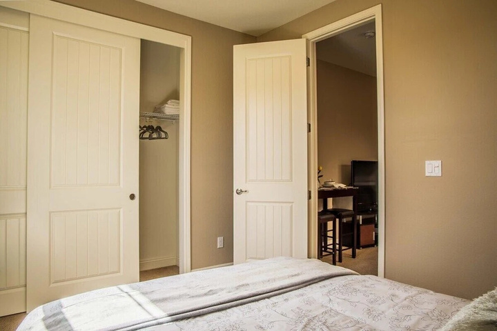 Room 2 of 15