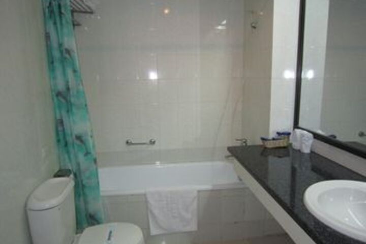 Room 2 of 13