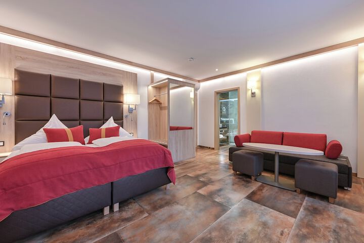 Room 32 of 74