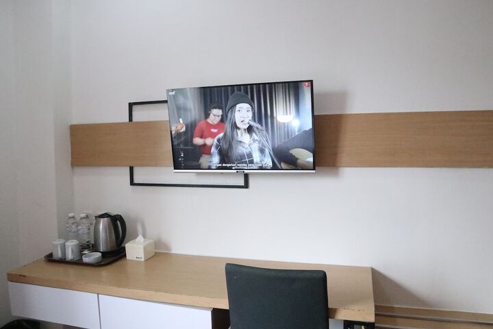Room 9 of 41
