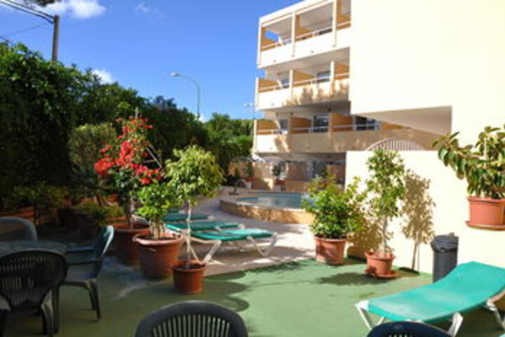 Terrace/Patio 27 of 28
