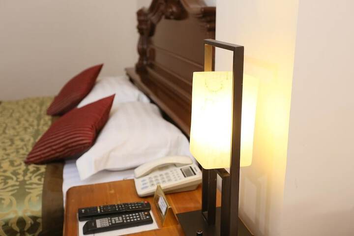 Room 14 of 21