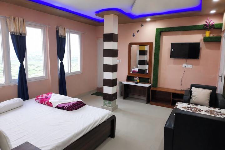 Room 4 of 11