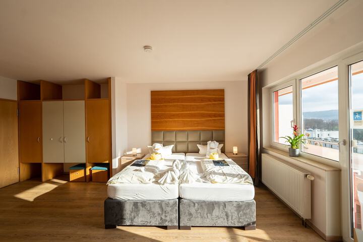 Room 14 of 49