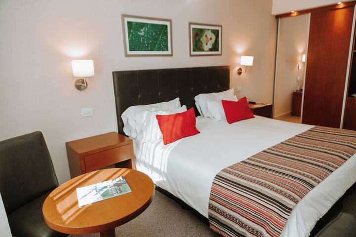 Room 8 of 65