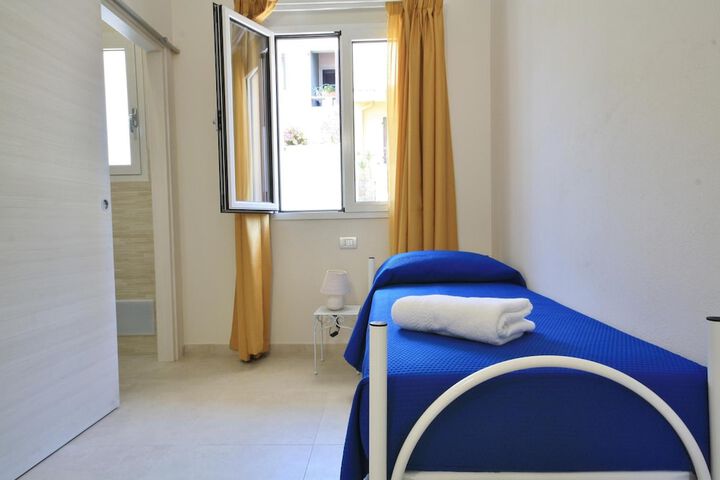 Room 15 of 51