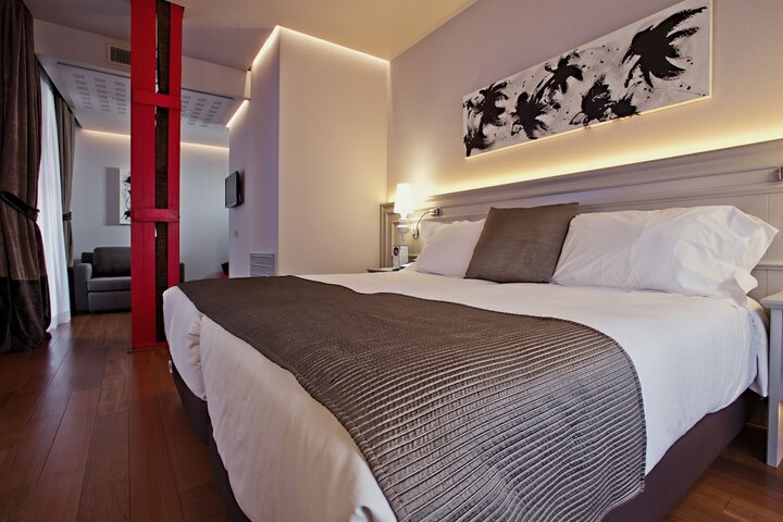 Room 7 of 54