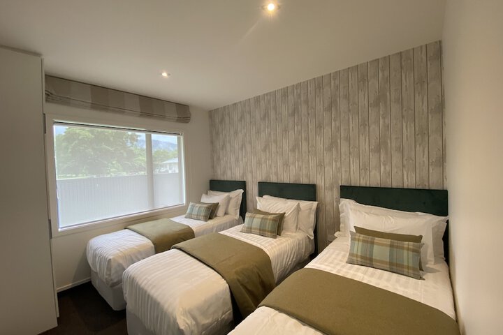 Room 12 of 25