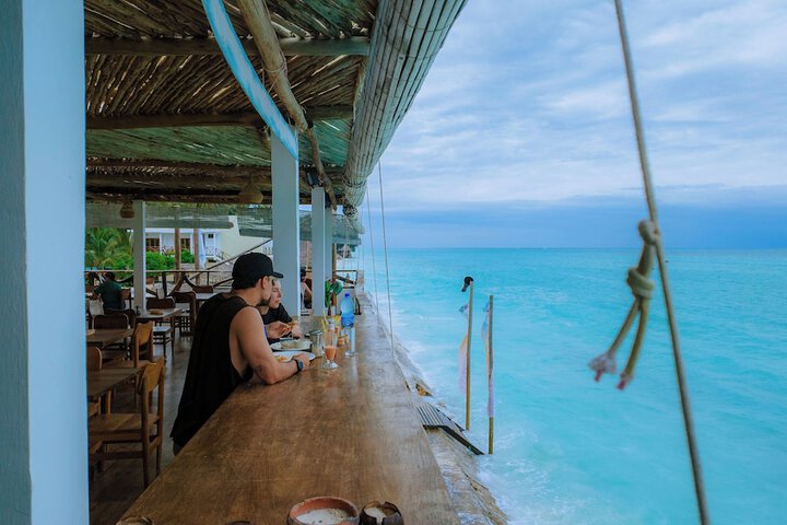 Dining 40 of 55