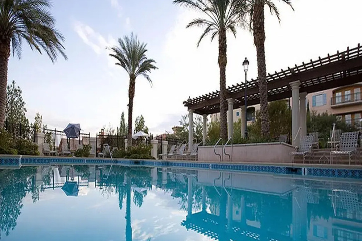 Pool 5 of 8