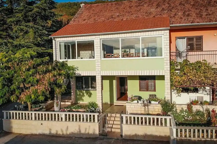 Quaint Holiday Home in Sinj With Private Pool