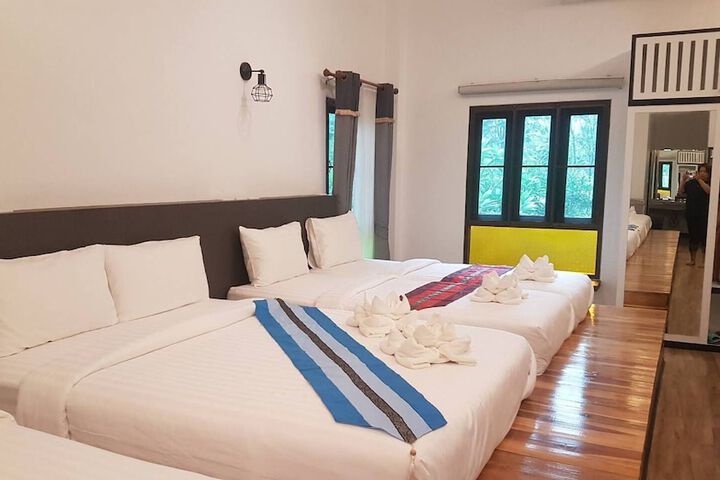 Room 43 of 172