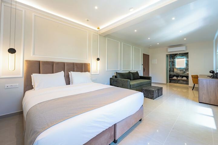 Room 15 of 187