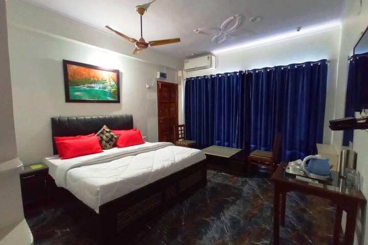 Room 14 of 26
