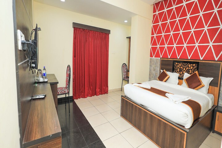 Room 11 of 20