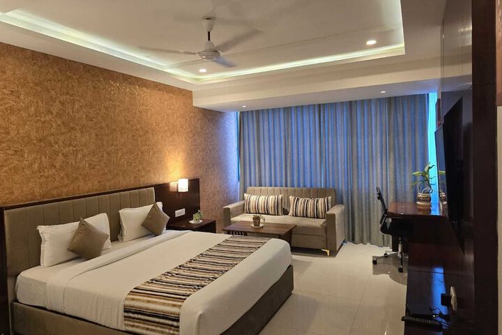 Room 5 of 29