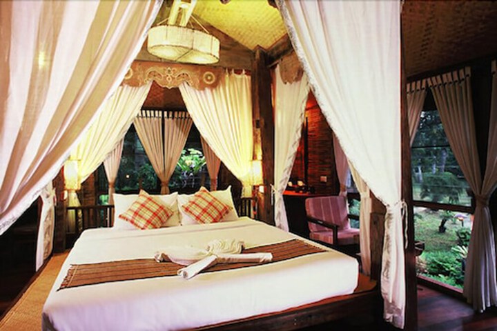 Room 2 of 21