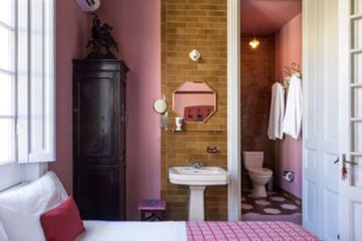 Room 8 of 49