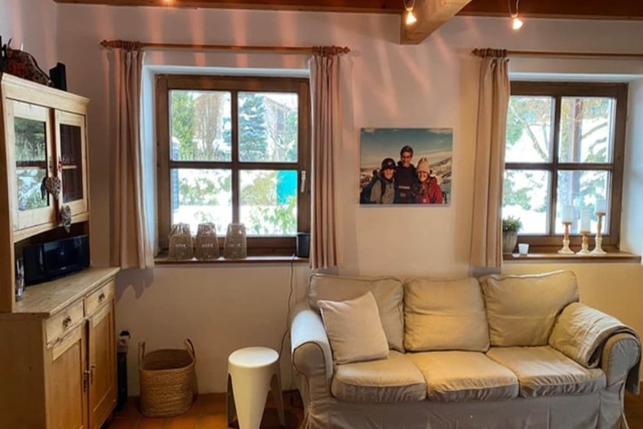 Room 5 of 28