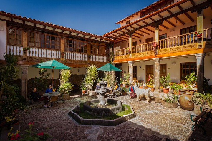 Hotel Exterior 65 of 82