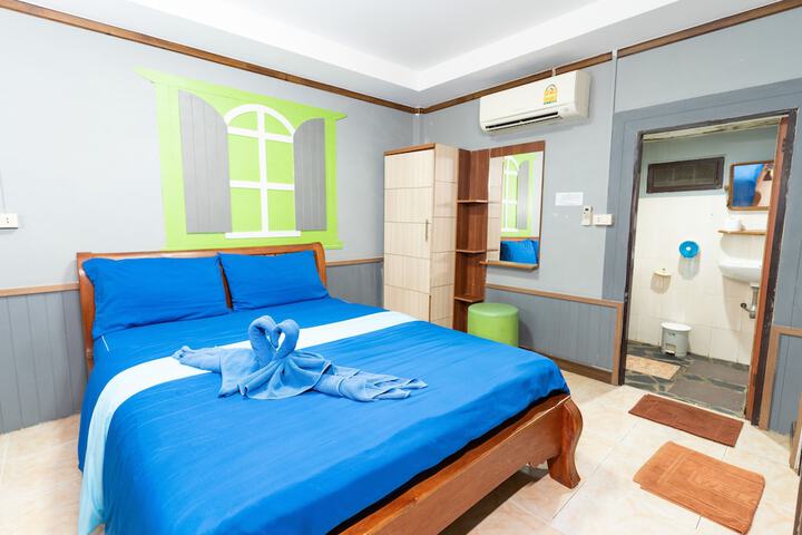 Room 14 of 95
