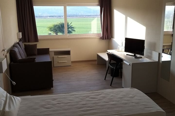 Room 3 of 13
