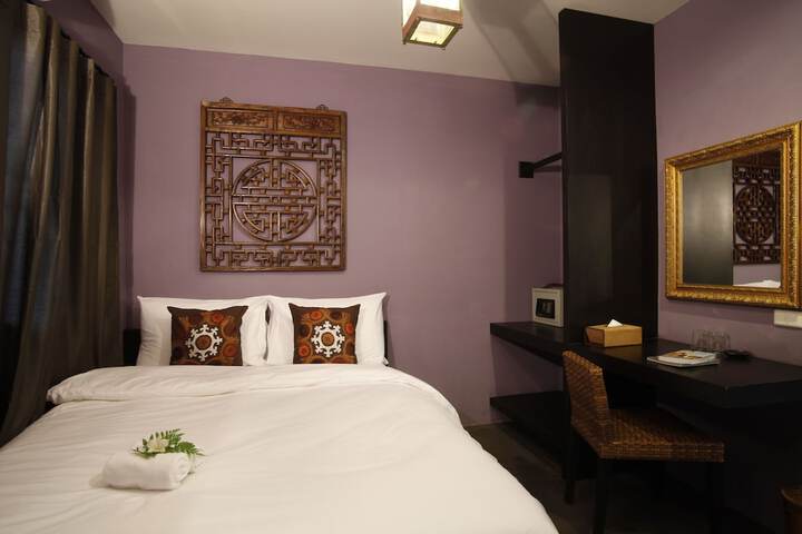 Room 27 of 65