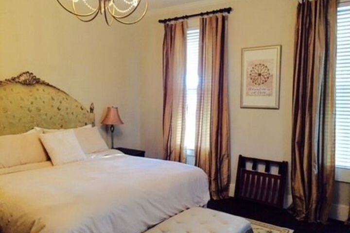 Room 4 of 41