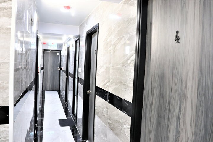Ballroom/Hall 29 of 32
