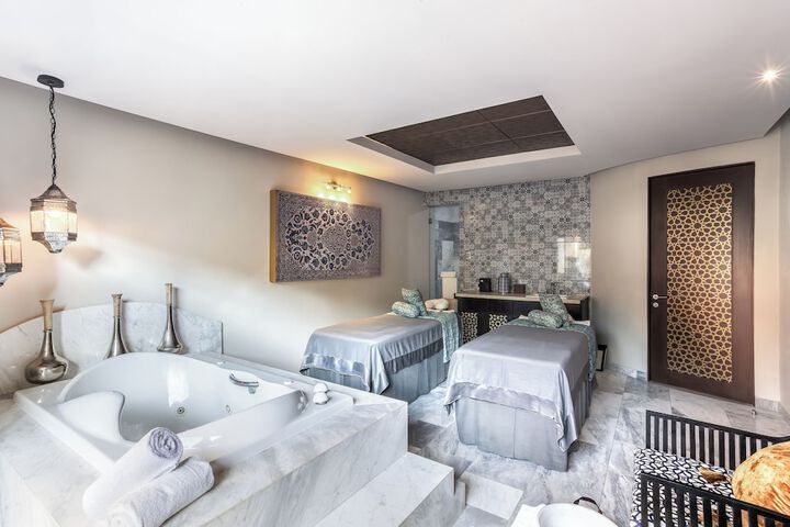 Spa 256 of 599