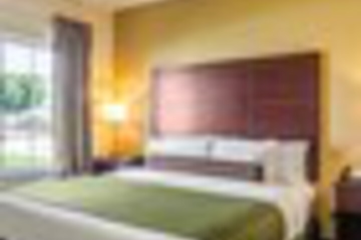 Room 14 of 108