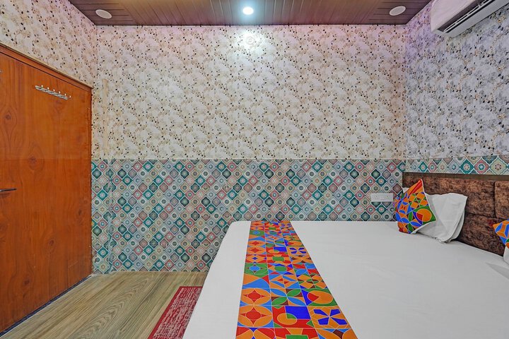 Room 19 of 27