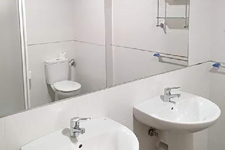 Room 18 of 32