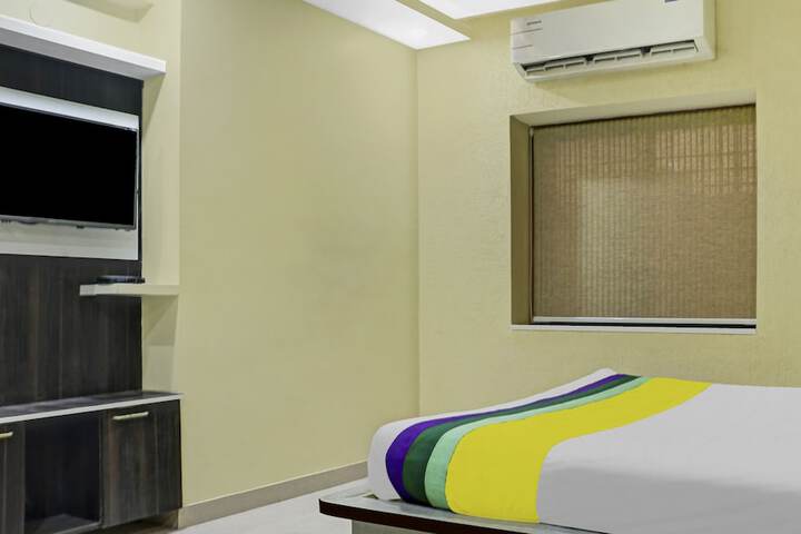 Room 17 of 23