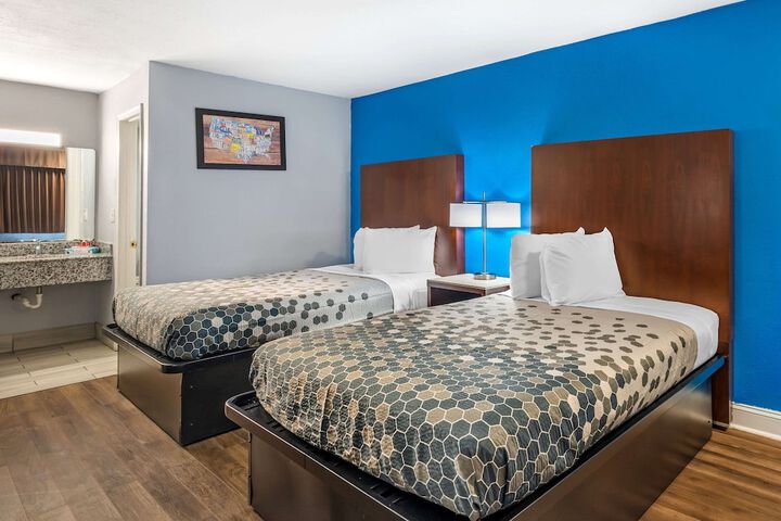 2 Double Beds (3 of 23)