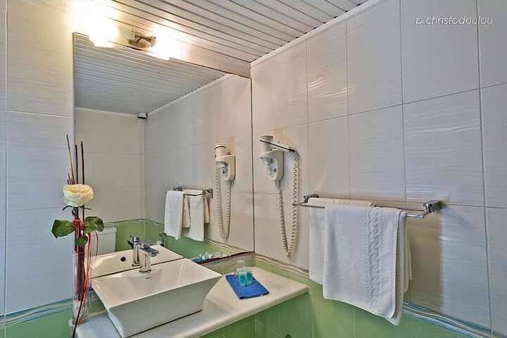 Room 14 of 52