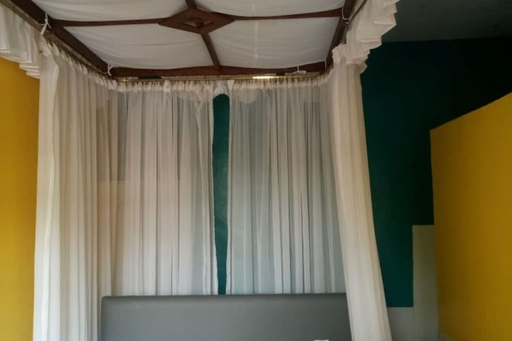 Room 14 of 26