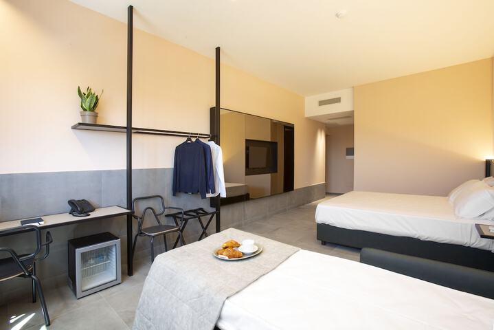 Room 21 of 123