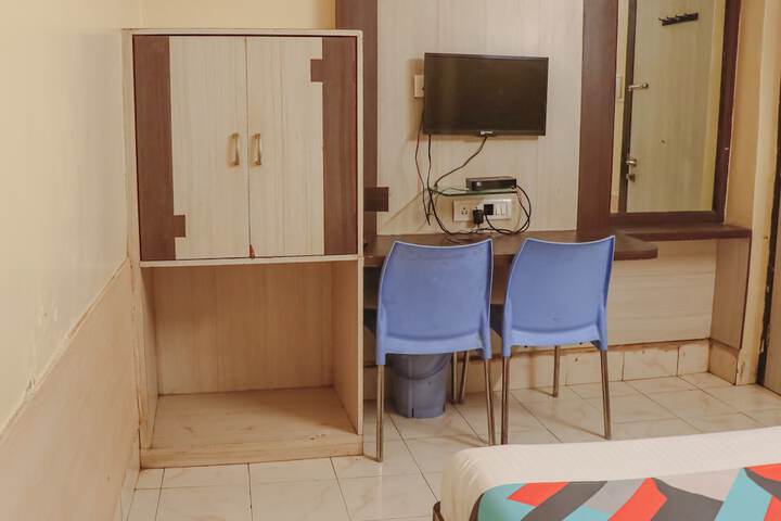 Room 17 of 44
