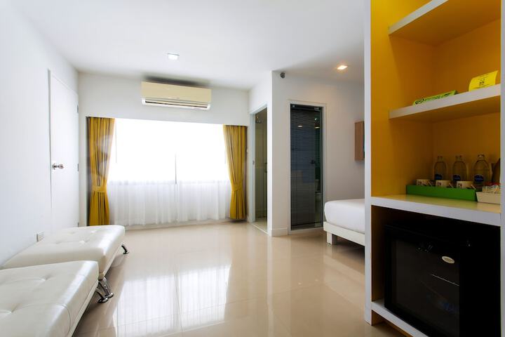 Room 54 of 90