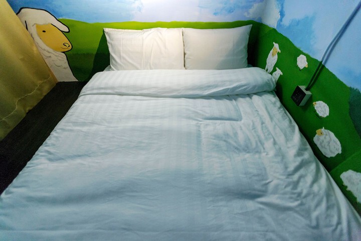 Room 14 of 67