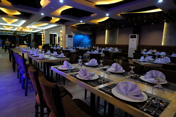 Dining 46 of 63