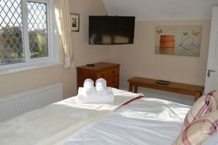Room 6 of 19