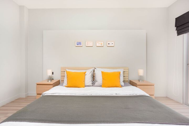 Room 10 of 71