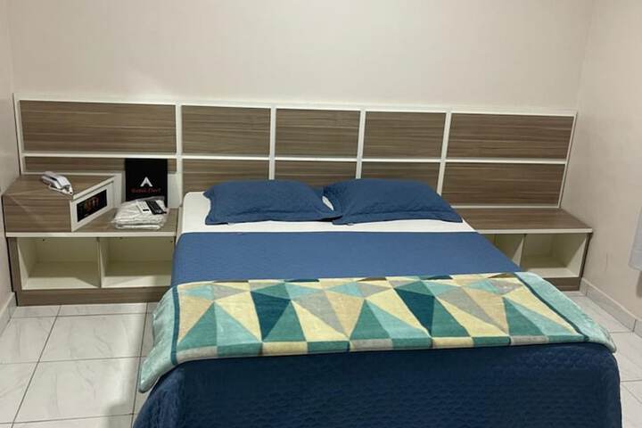 Room 21 of 39
