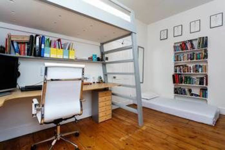 Room 13 of 23